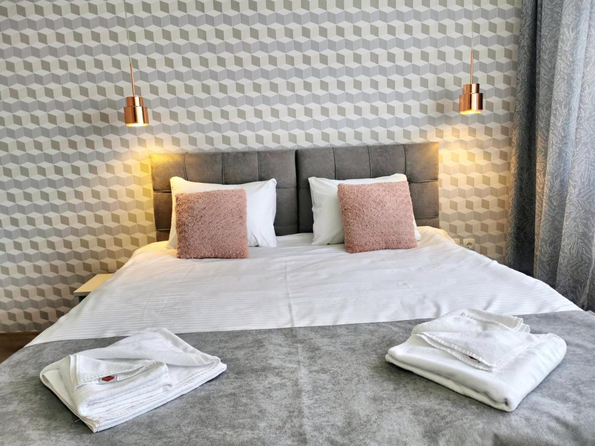 Guest Rooms Denicija Скопие Екстериор снимка
