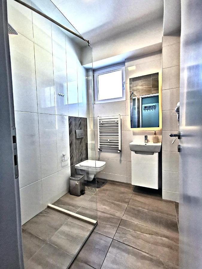 Guest Rooms Denicija Скопие Екстериор снимка